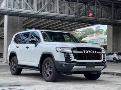 Toyota Land Cruiser 300 GR SPORT in KLCC, KUL