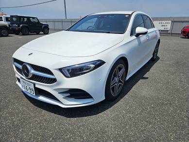 2022 Mercedes Benz A180 180 AMG LINE (CBU)