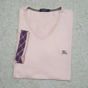 Burberry V-Neck Nova Checked Sleeve Tee