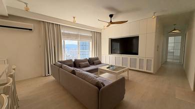 Condominium For Rent in South Brooks