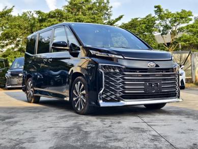 Toyota Voxy S-Z in Plentong, JHR