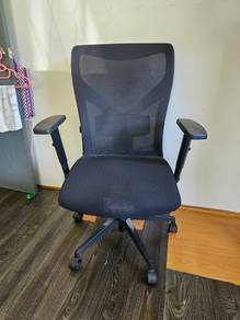 Space Essentials Ergonomic Chair Lite