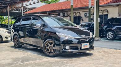 Toyota Wish S in Bachang, MLK