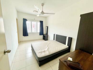 Room in Setia Alam, SGR