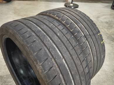 2pc 235 35 19 Michelin PS4S mk7 mk8 w117 w118 w176