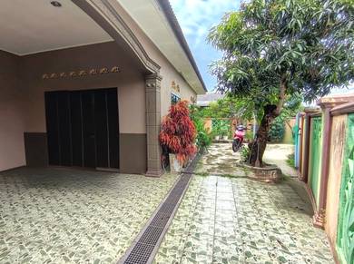 Semi-Detached House For Sale in Balok,PHG