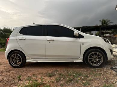 Perodua Axia G in Alor Setar, KDH