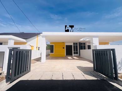 Semi-Detached House For Sale in Lunas,KDH