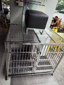 Used condition Dog Steel Cage with Wheels 