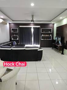 Condominium For Sale in Dahlia Park