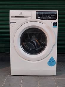 Inverter Electrolux front load hot washer 9.0kg