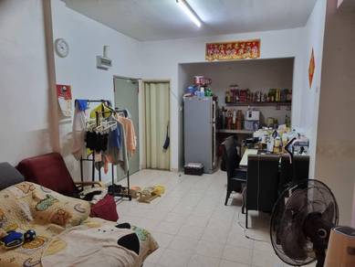 Apartment For Sale in Sri Impian (Seri Kembangan)