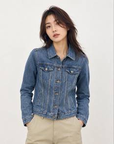 Gap 1969 Faded Indigo Denim Trucker Jacket