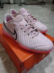 Nike Legend 10 Academy IC Football