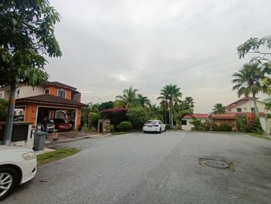 Semi-Detached House For Sale in Nilai,NSN