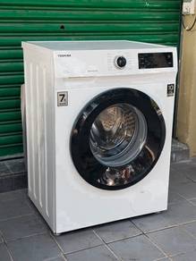 Toshiba front load hot washer mesin basuh 7.5 k.g