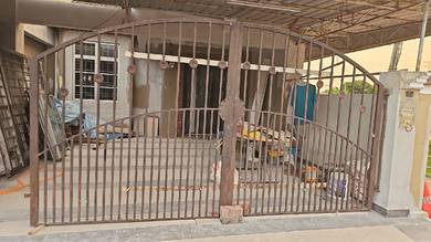 Metal gate