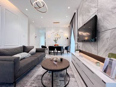 Semi-Detached House For Sale in Cheng,MLK