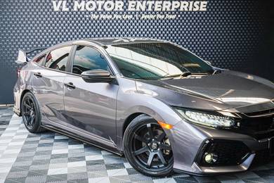 Honda Civic TC-PREMIUM in Desa Petaling, KUL