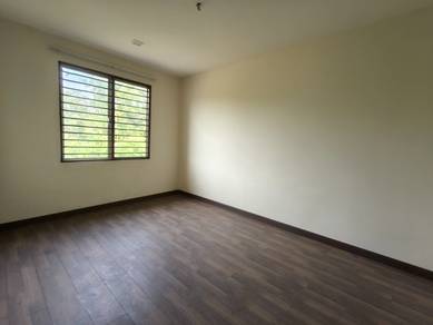 Semi-Detached House For Sale in Dengkil,SGR