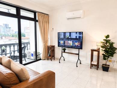 Condominium For Rent in Noble Villa