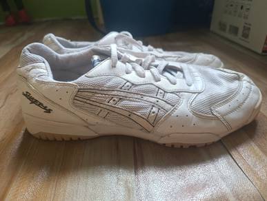 Kasut Asics Allwhite 
