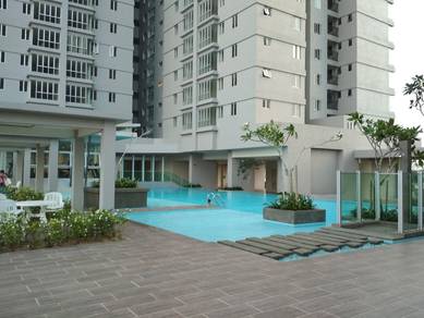 Service Residence For Rent in Maxim Residences