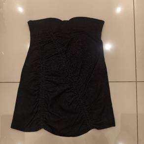 *Rubber Skirt*