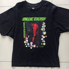 *UT - Black t-shirt*