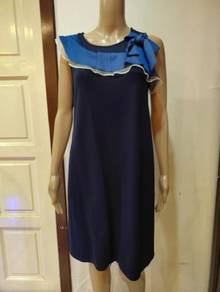 sleeveless dress