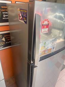 good fridge big unit