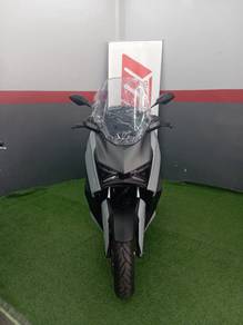 Yamaha XMAX