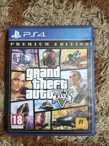 PS4 Game GTA  (Original)