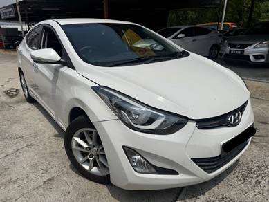 Hyundai Elantra PREMIUM in Desa Petaling, KUL