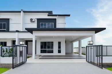 Semi-Detached House  in Miri,SWK