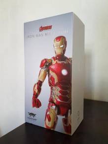 Comicave IRON MAN Mark 43 (NOT HOT TOYS or SHF)NEW