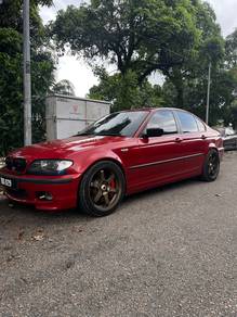 BMW 318i 18i (CBU) in Pasir Gudang, JHR