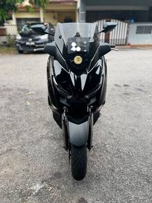 Yamaha XMAX