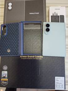 z fold 8 with benks armors pro case