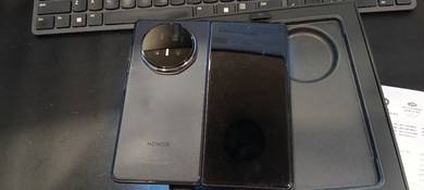 honor Magic V5 black still 7 months warranty 