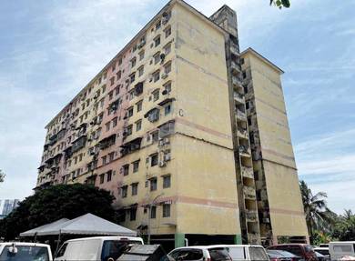 Flat For Sale in Pandan Perdana