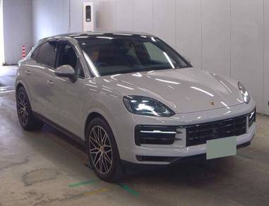 Porsche Cayenne BASE in Old Klang Road, KUL