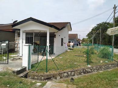 1-storey Terraced House For Sale in Labu,NSN