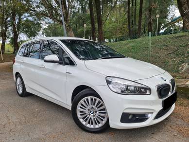 BMW 220i 20i GRAN TOURER (LUXURY) in Sungai Besi, KUL