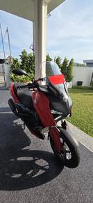 Yamaha XMAX