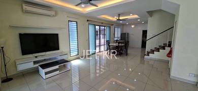 Semi-Detached House For Sale in Klang,SGR