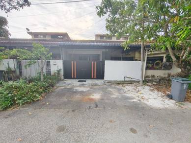 1-storey Terraced House For Sale in Parit Raja,JHR