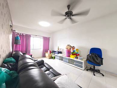 Condominium For Rent in Koi Kinrara