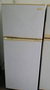 Daewoo Fridge 2 Pintu Refrigerator Ais Sejuk Freez
