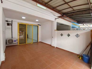 Townhouse Condo For Rent in Rawang,SGR